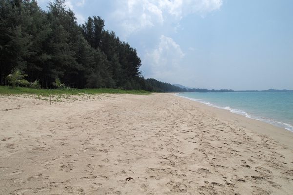 La costa vista dal belvedere del parco di Khao Lak-Lam Ru